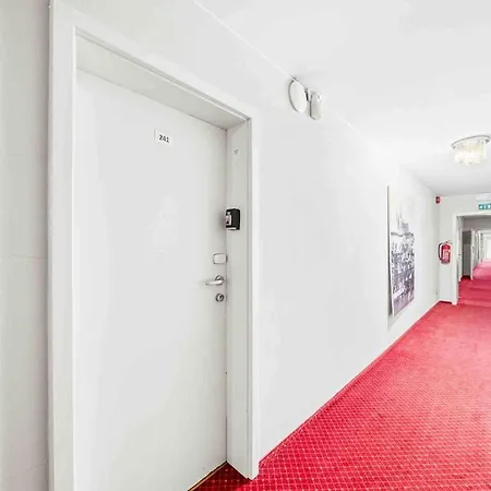 Parkview 52m2 Apartment *