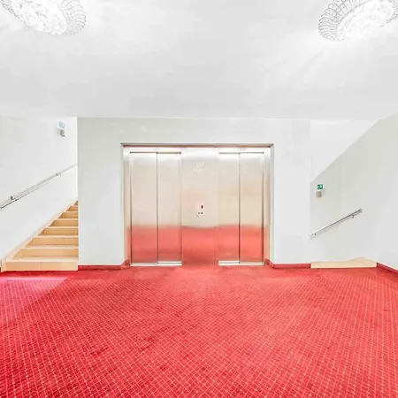 Parkview 52m2 Apartment *