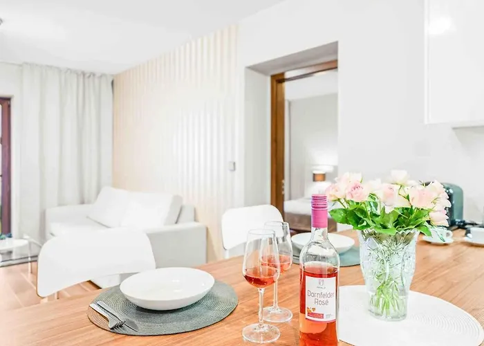 Parkview 52m2 Apartment Pilsen